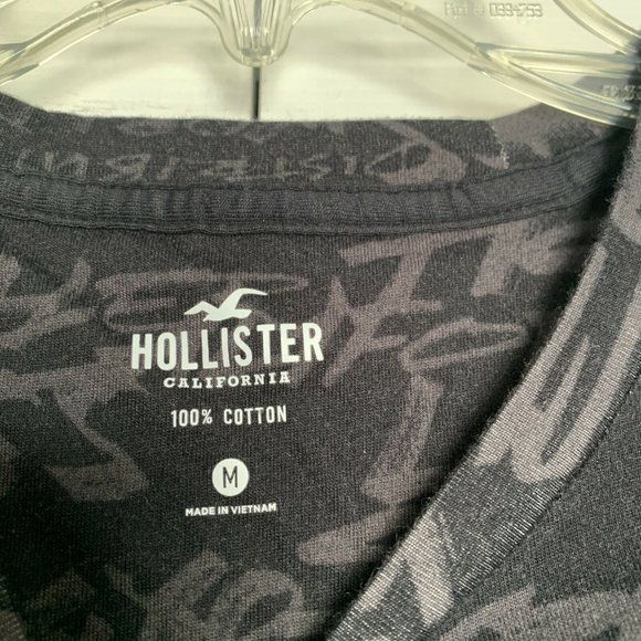 Hollister Men's Must-Have Crew Neck Tee - Medium - Picture 2 of 7